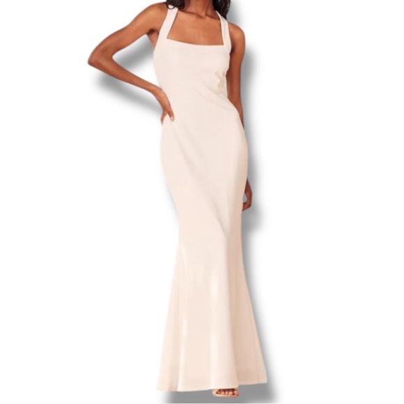 Elegant Cream Halter Maxi Dress - Picture 1 of 2